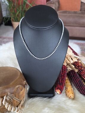 Gorgeous NWOT Native American Navajo Sterling 16" 4mm Sterling Pearl Necklace 🩶